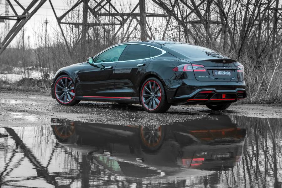  Tesla Model S Elizabeta by Larte Design 2016 года  (фото 10 из 22)